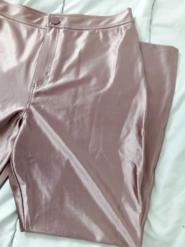Calça legging stretch, bronze brilhante. – photo 3